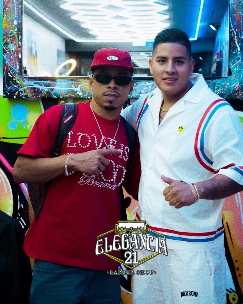 Jamby el Favo en Elegancia 21
